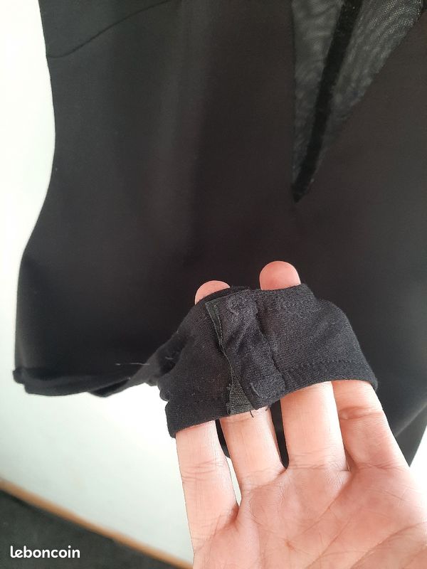 Body tanga noir Bershka taille M 38 transparent à certains endroits très beau (image 4)