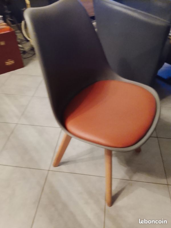 Chaise (image 1)
