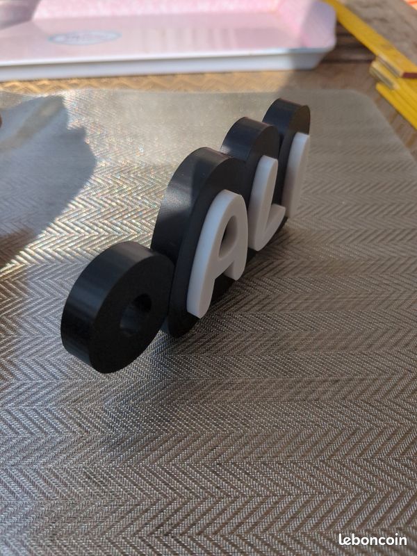 Impression 3D en forme de porte clé (image 3)