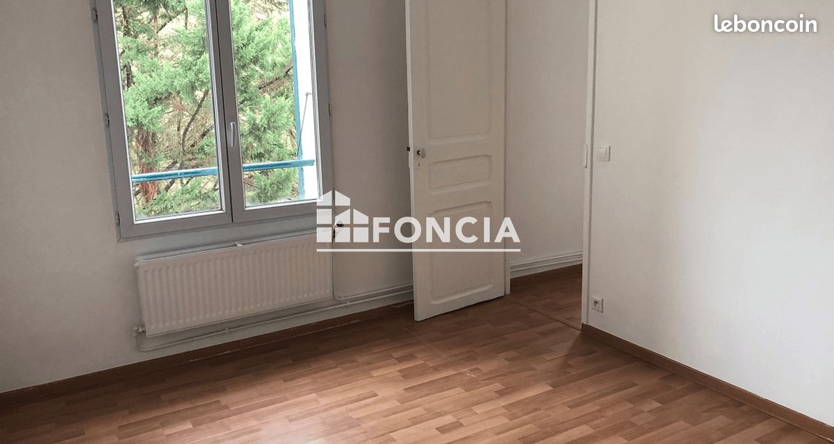 Appartement 2 pièces 33 m² · à Choisy-le-Roi · 33 m² · 813 €/mois