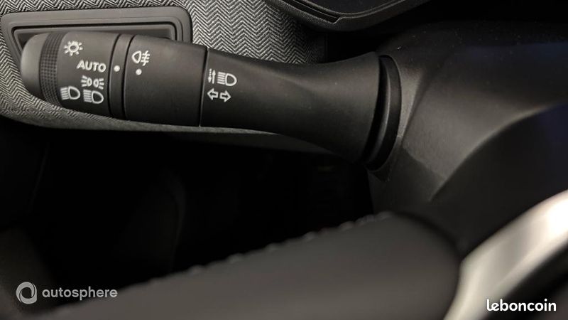Renault Clio 1.6 E-Tech 145ch full hybrid Techno - 25 (image 24)