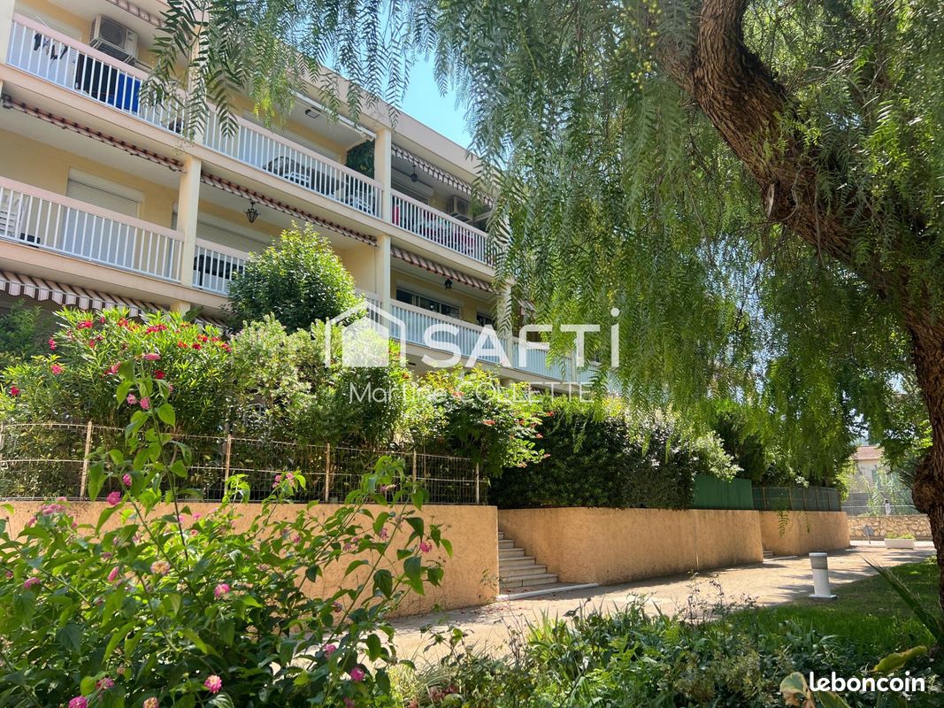Appartement 4 pièces 68 m² · à Sanary-sur-Mer · 68 m² · 304 000 €