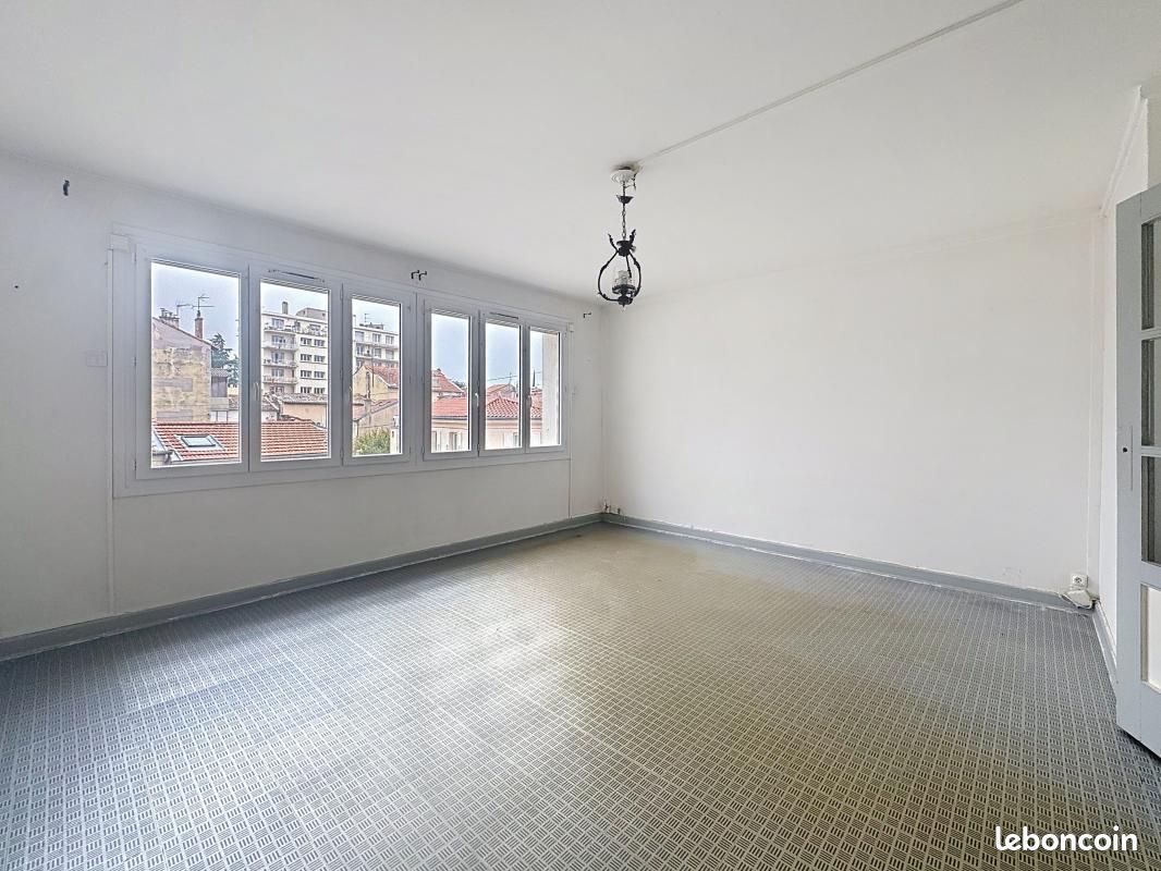 Appartement 3 pièces 77 m² · à Valence · 77 m² · 118 000 €