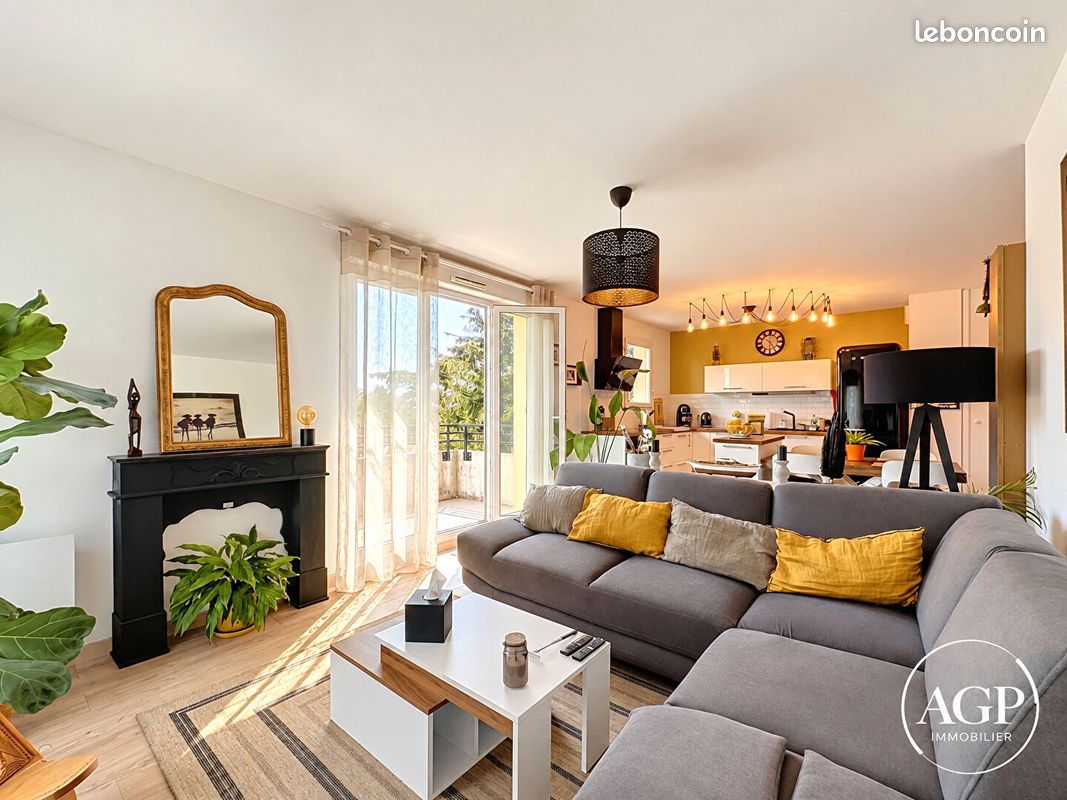 Appartement 3 pièces 70 m² · à Saint-Jean-de-la-Ruelle · 70 m² · 183 000 €