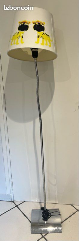 Abat-jour tigre IKEA et pied de lampe orientable (image 2)