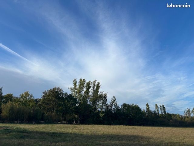 Terrain à bâtir de 2691 m² à BOULIAC (33) · 169 000 €