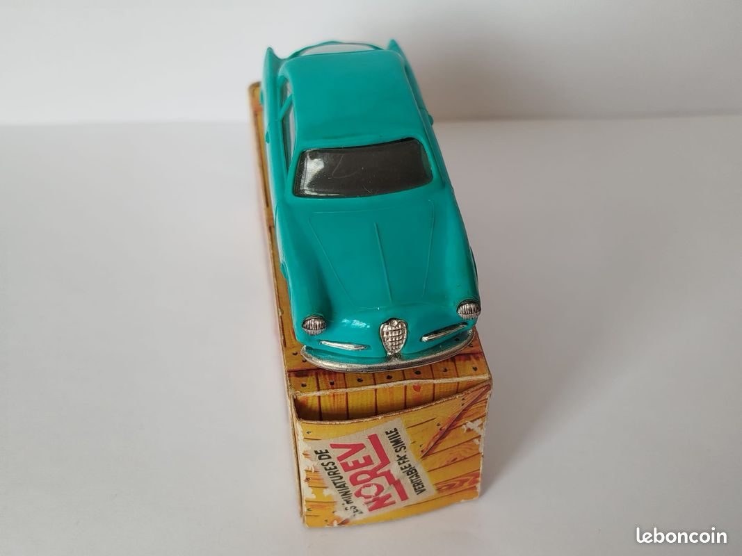 Norev Alfa Romeo Giulietta N°29 échelle 1/43 - Miniature Verte Collection