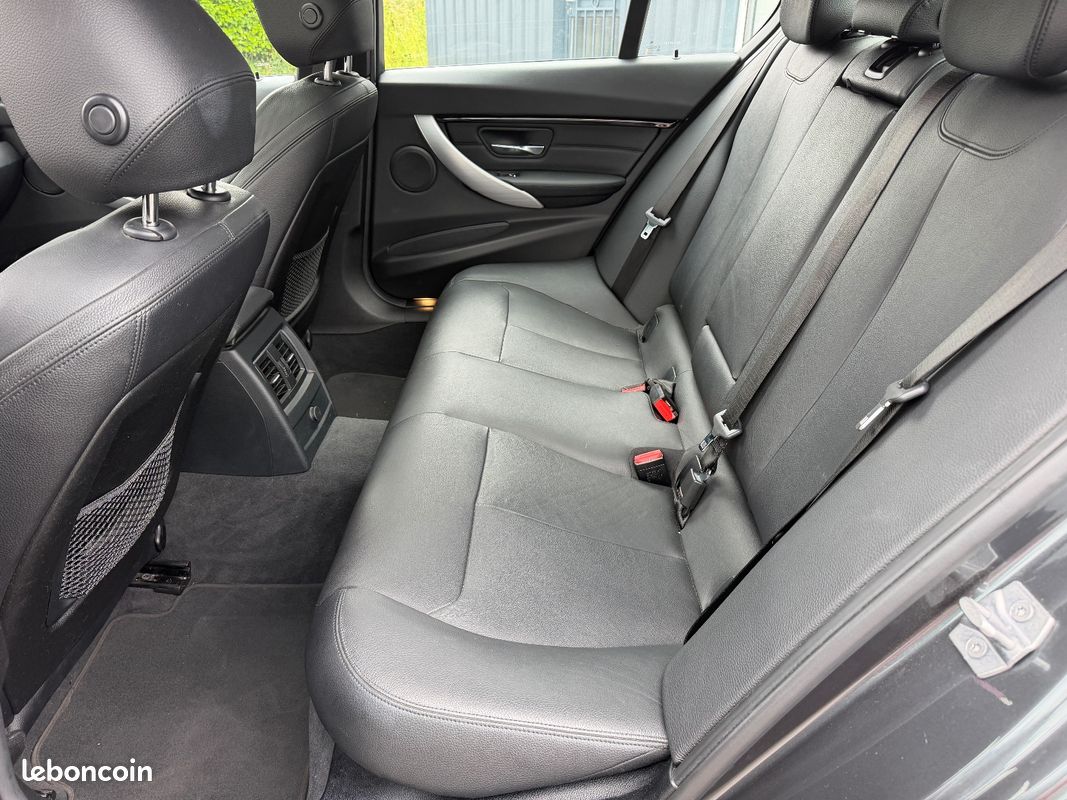 BMW SERIE 3 F30 LCI 318i 2.0L 136 ch M Sport A / TOIT OUVRANT / CUIR / TETE HAUTE (image 29)