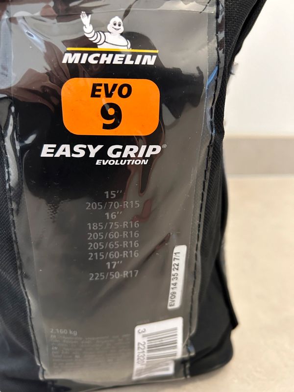 Chaînes / Chaussettes neige Michelin Easy Grip - Équipement auto