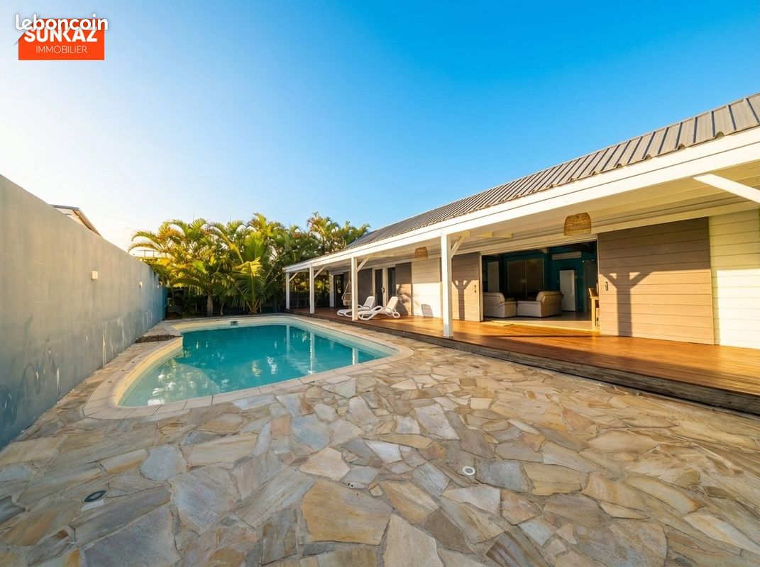 Maison 4 pièces 122 m² · à Saint-Pierre · 122 m² · 398 000 €