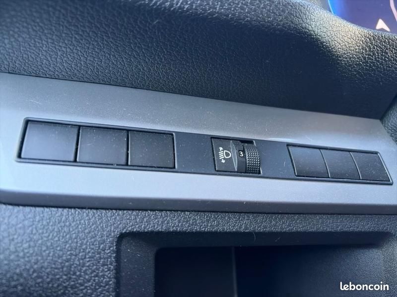 Toyota PROACE Combi Long 2.0 140 D-4D Dynamic Confort MC22 (image 28)