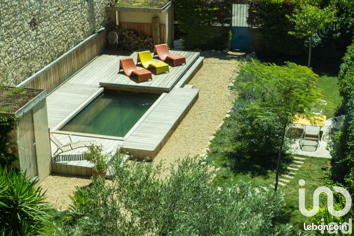 Maison 10 pièces 297 m²