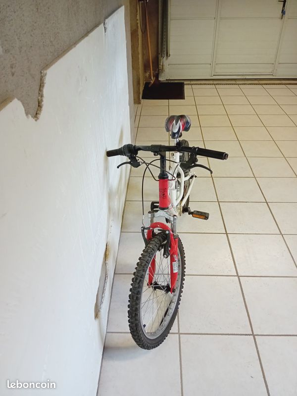 Vélos + trottinettes (image 4)