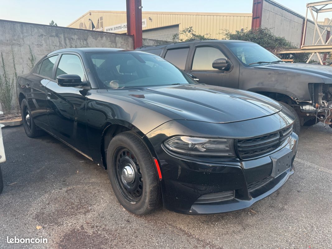 Dodge charger Police V8 5,7L AWD (image 2)