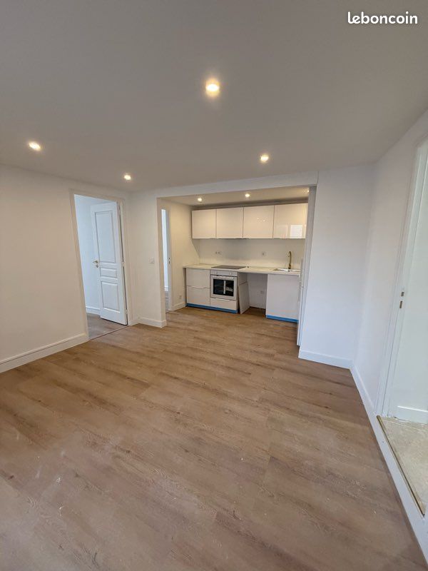 Appartement 3 pièces 47 m² · à Corbeil-Essonnes · 47 m² · 1 050 €/mois
