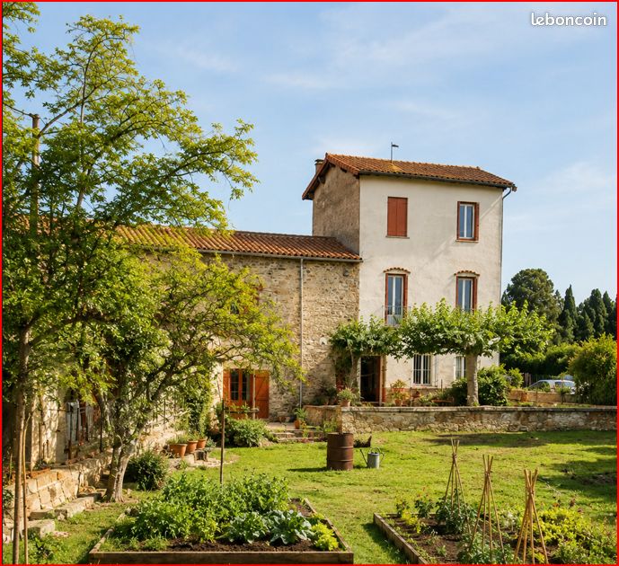 Maison 12 pièces 280 m² · à Ille-sur-Têt · 280 m² · 335 000 €
