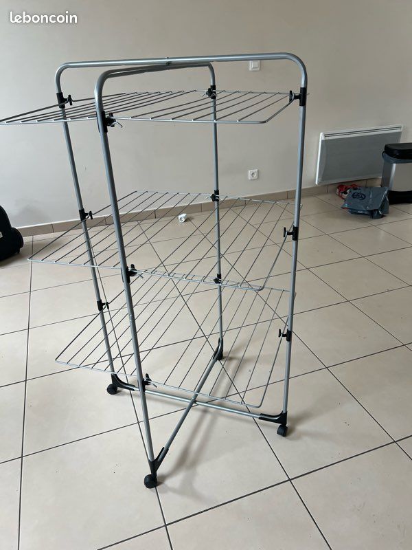 Étendoir à linge (image 1)