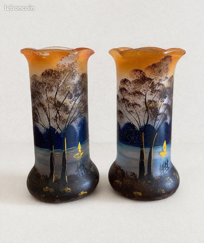 Vase Art Nouveau Décor Châtaignes Et Fleurs Signé Corseti - Gris
