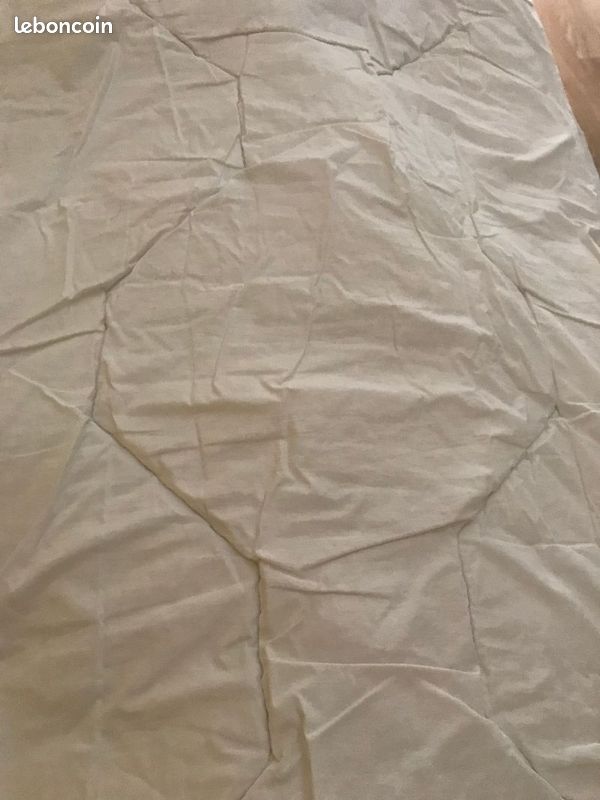 Couette légère 140X200 (1pers) – Dupont de Nemours (image 1)