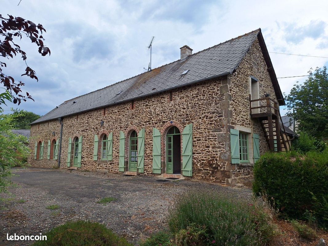 Maison 6 pièces 155 m² · à Saint-Hilaire-du-Maine · 155 m² · 189 000 €