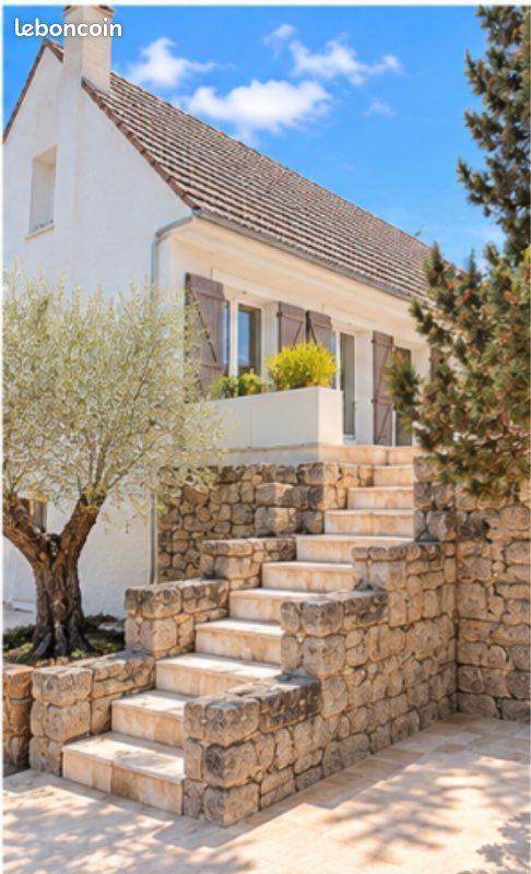 Maison 7 pièces 180 m² · aux Mesnuls · 180 m² · 710 000 €