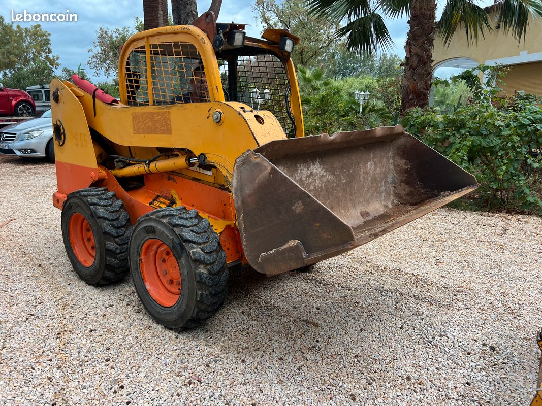 Chargeur JCB 80/1269 (image 1)