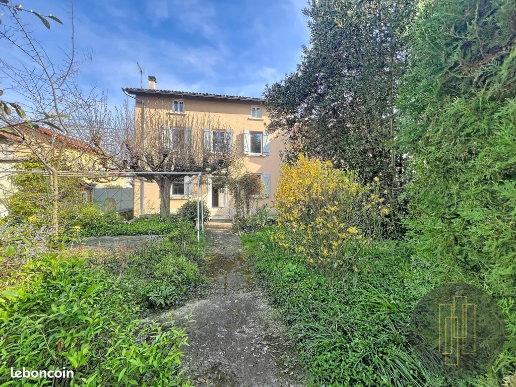 Maison 6 pièces 124 m² · à Villefranche-sur-Saône · 124 m² · 420 000 €