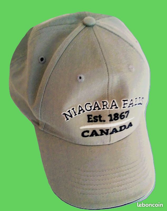 Casquette De Baseball Canadienne – Rouge – Neuf Avec Étiquettes – Livraison Gratuite