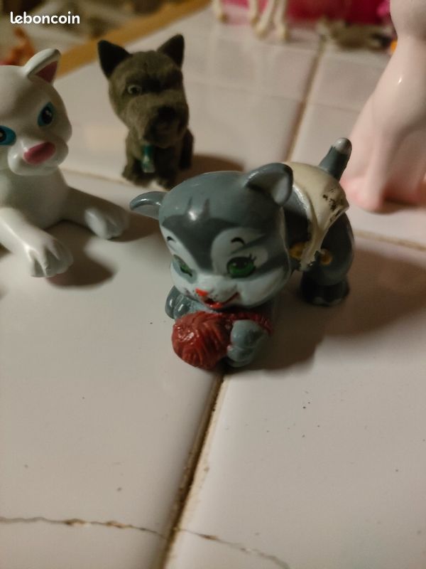 Lot de 3 figurines deux chats et un chien kat41 (image 4)