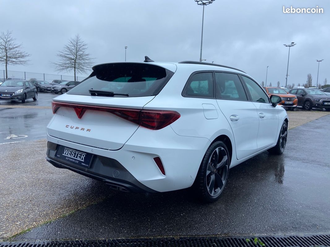 Cupra LEON ST 1.5 ETSI HYBRID 150CH V DSG7 (image 5)
