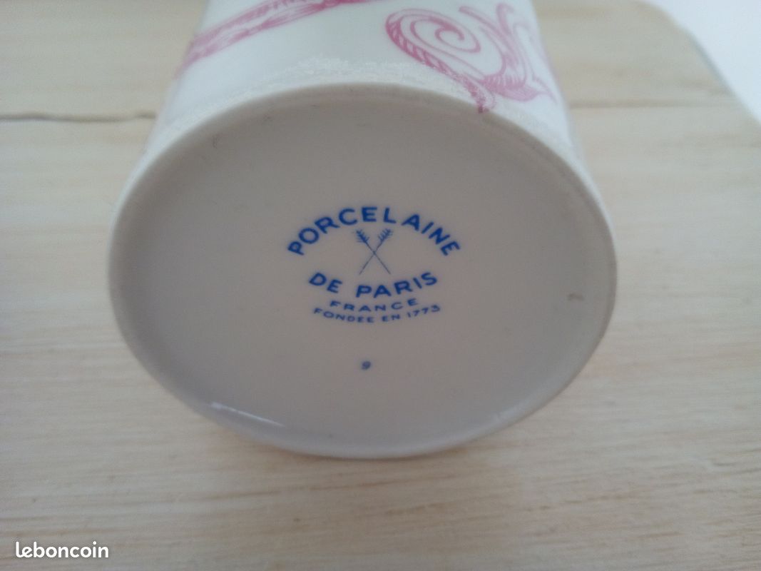 Boite et flacon salle de bain en porcelaine de Paris (image 2)