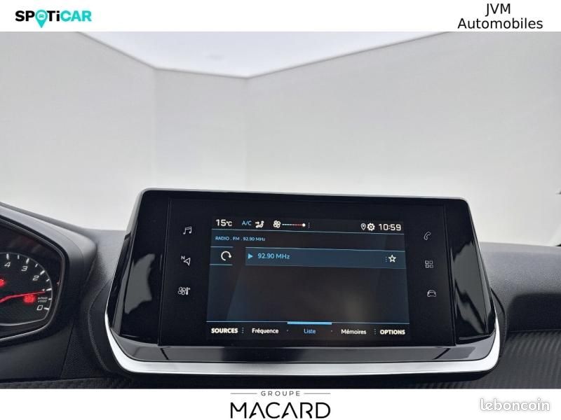 Peugeot 208 1.2 PureTech 100ch S&S Active (image 17)