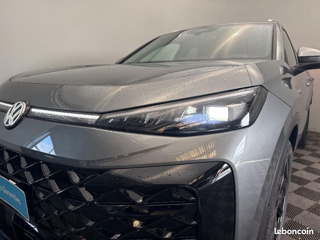 Volkswagen T-Roc 1.5 ETSI EVO2 HYBRID 150CH DSG7 R-LINE ATTELAGE (image 22)
