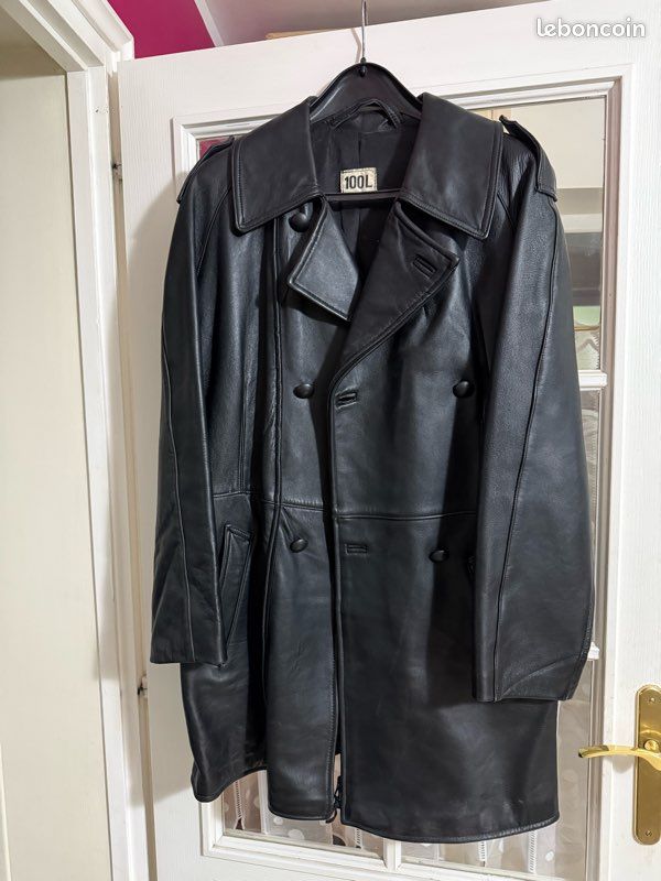 Manteau long cuir type militaire/gendarmerie – 100L Vêtements