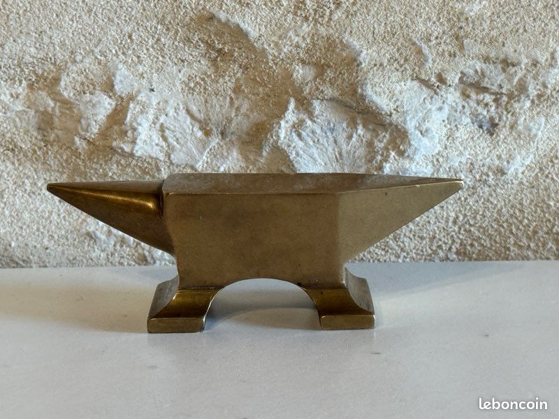 Petite Enclume De Bijoutier En Acier - Objet De Décoration Ou D'art Populaire - Occasion