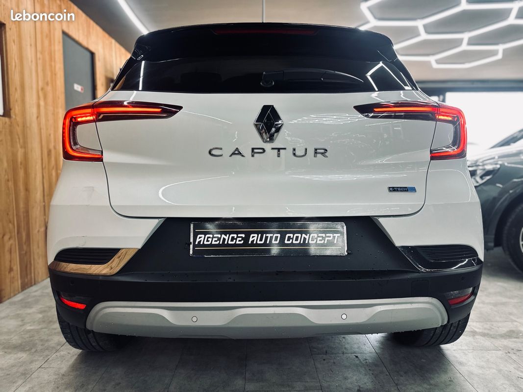 Renault CAPTUR 1.6 145CH Intens + CARPLAY + CAMERA + 2EME MAIN + ENTRETIEN CONSTRUCTEUR + GARANTIE 12 MOIS (image 5)