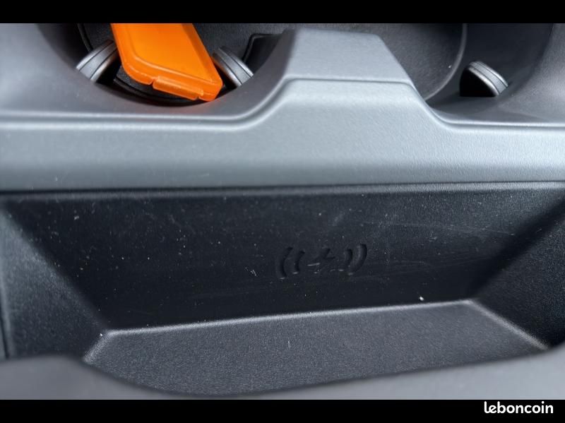 Land-rover Defender 110 2.0 P300e PHEV Black Edition (image 24)