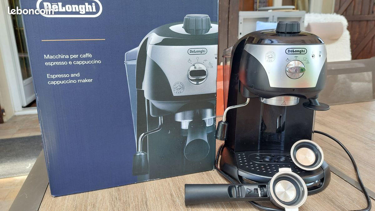 Machine à café DeLonghi EC221.B : Avis et test