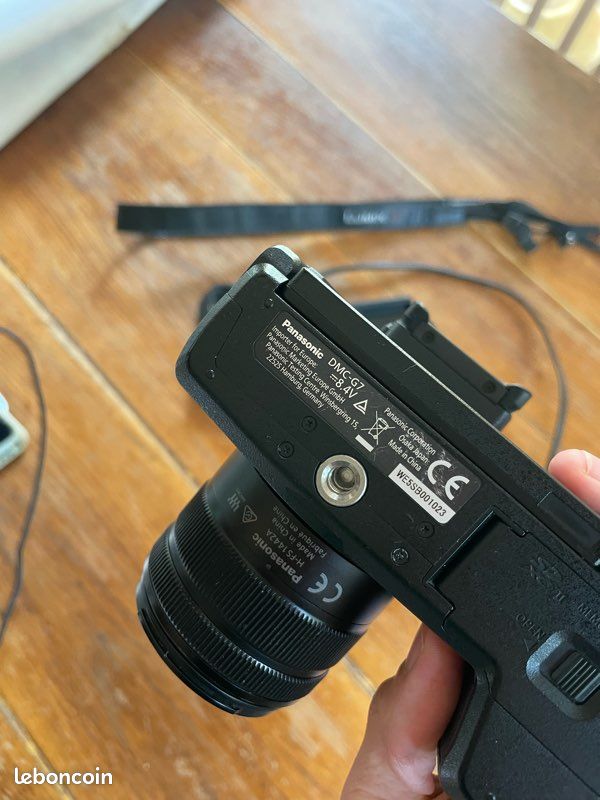 Appareil photo vidéo Panasonic Lumix G7 – Hybride 4K 16MP + objectif (image 4)