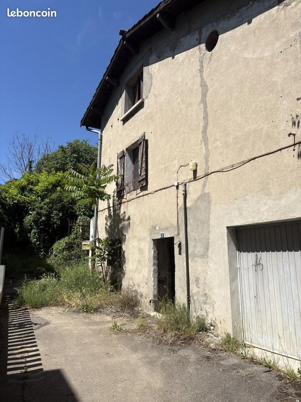 Maison 2 pièces 63 m² · à Chasse-sur-Rhône · 63 m² · 99 000 €