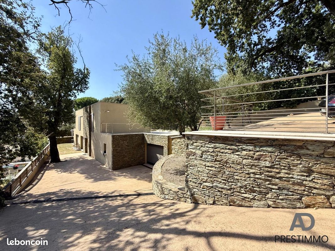 Maison 5 pièces 183 m² · à Borgo · 183 m² · 775 000 €