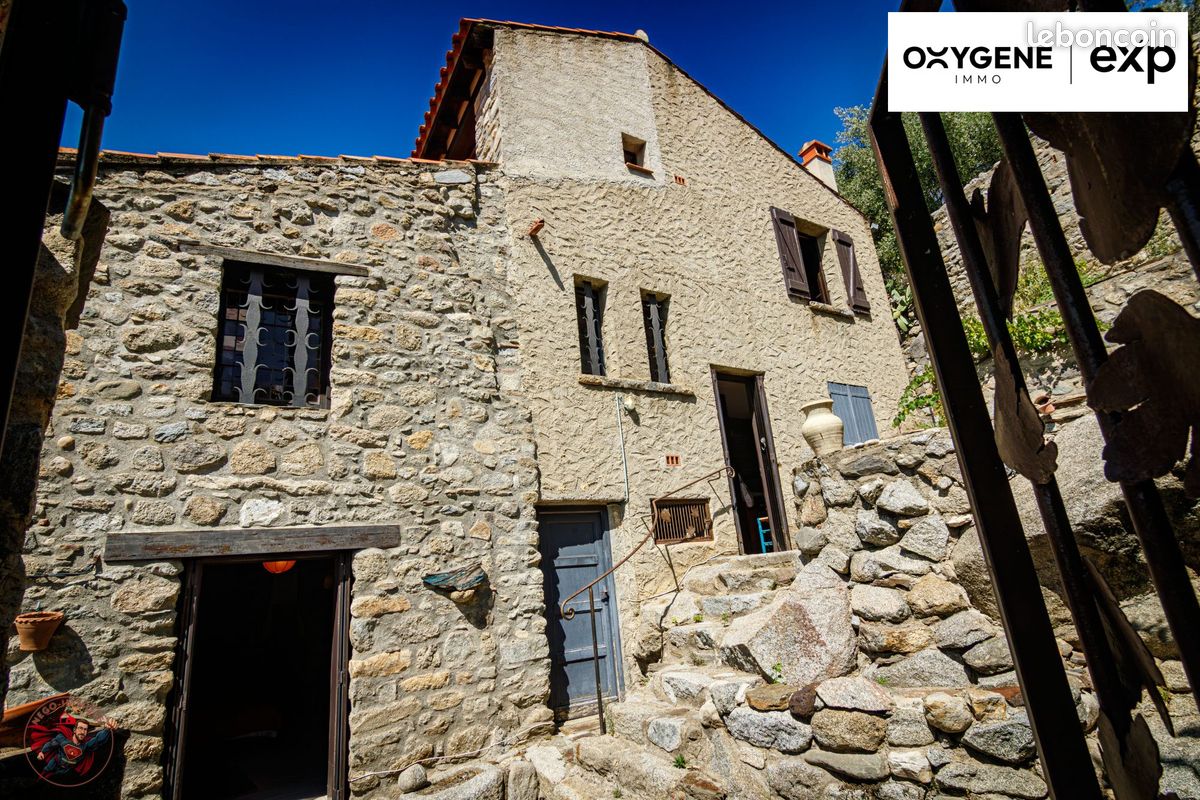 Maison 5 pièces 147 m² · à Eus · 147 m² · 350 000 €