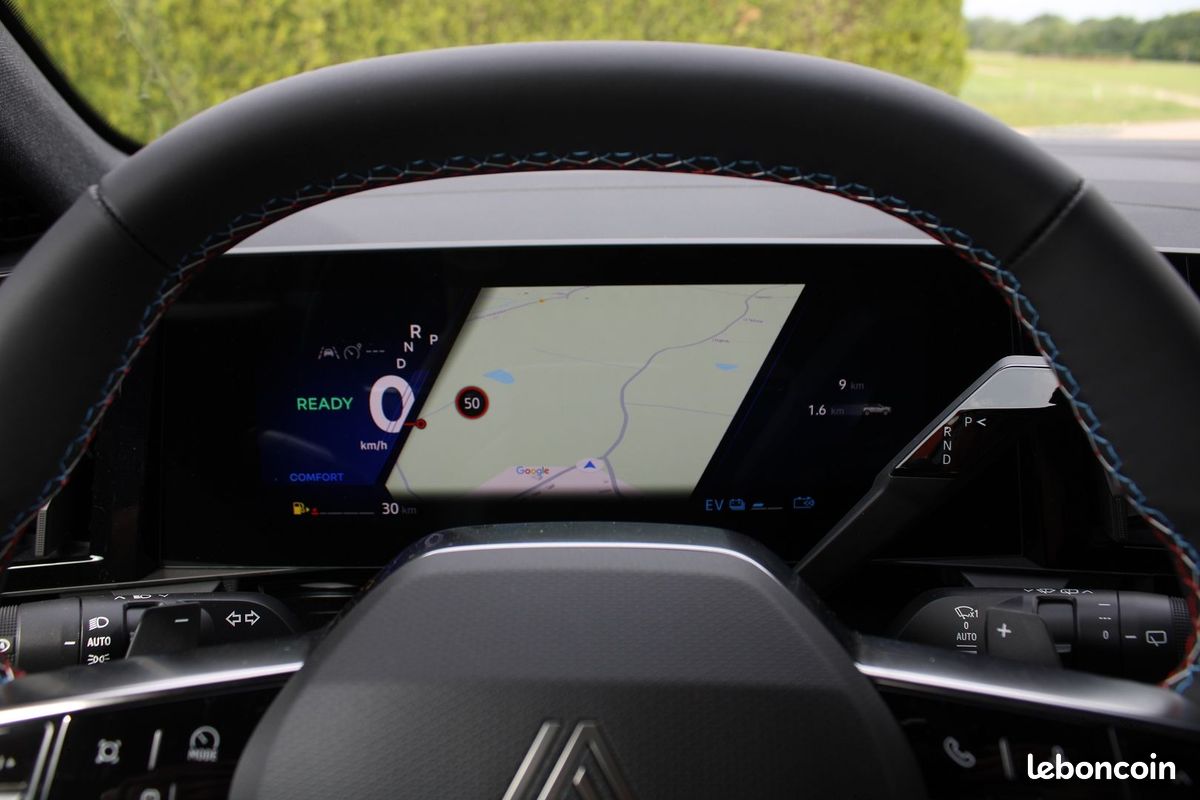 Renault AUSTRAL II 200 CV HYBRIDE ESPRIT ALPINE GPS 3D CAMÉRA 360° USB JA 20 RE I-COKPIT BOITE AUTO (image 15)