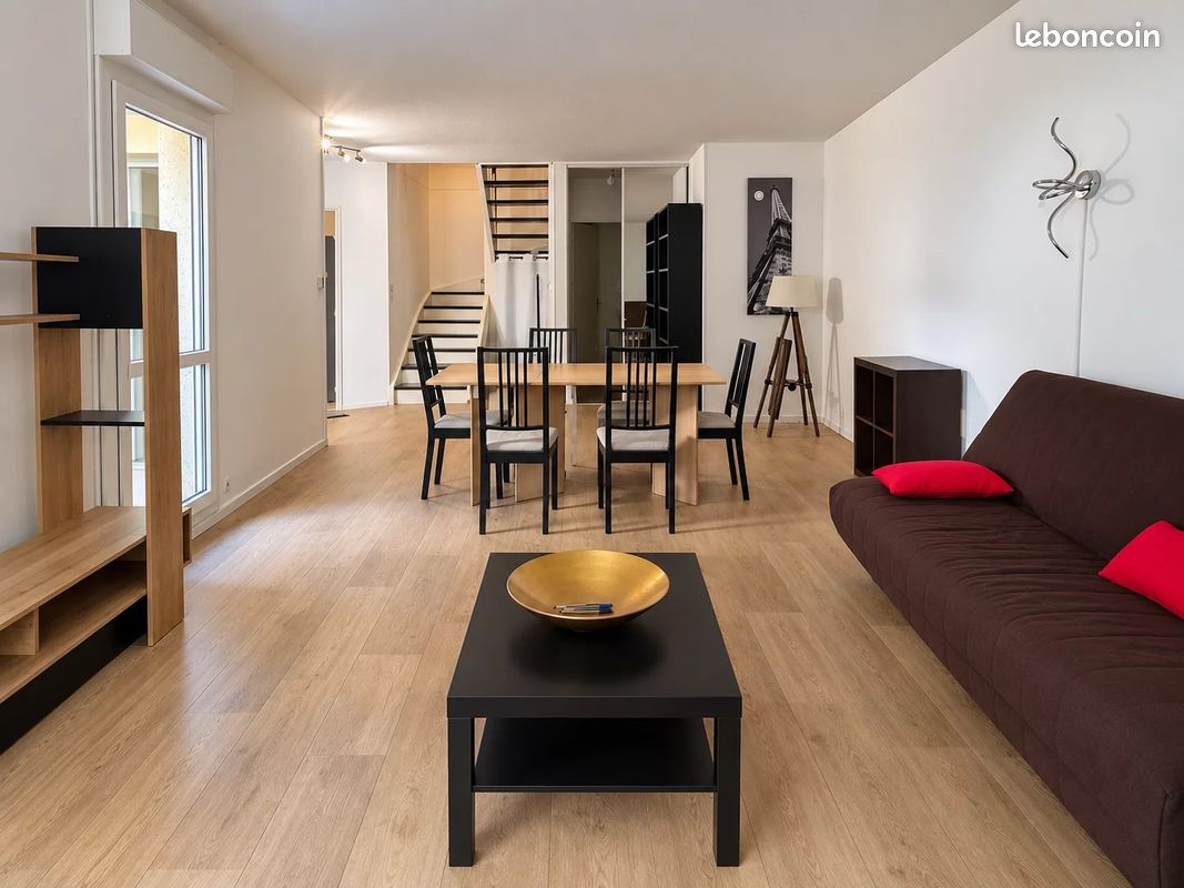 Maison 4 pièces 102 m² · à Bordeaux · 102 m² · 1 399 €/mois