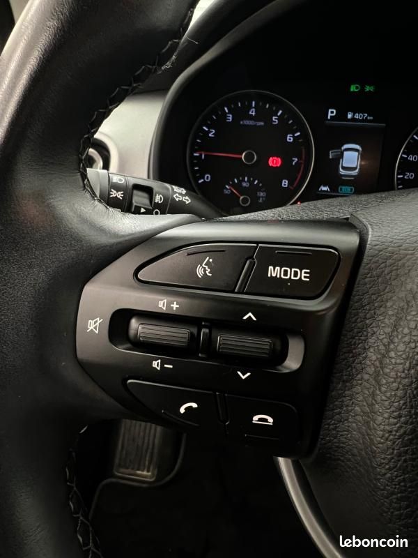 Kia Stonic 1.0 T-GDi 100 ch MHEV DCT7 Active (image 19)