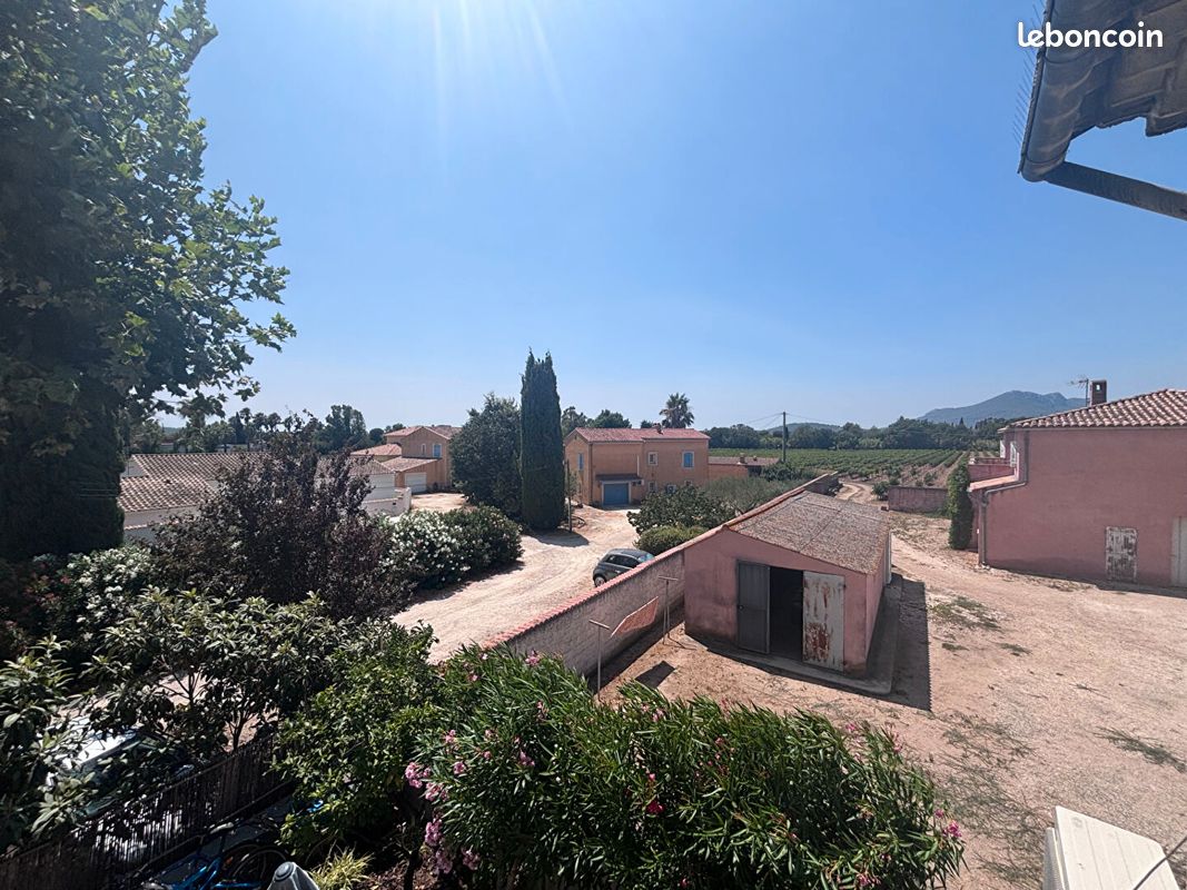 Appartement 3 pièces 73 m² · à La Crau · 73 m² · 990 €/mois