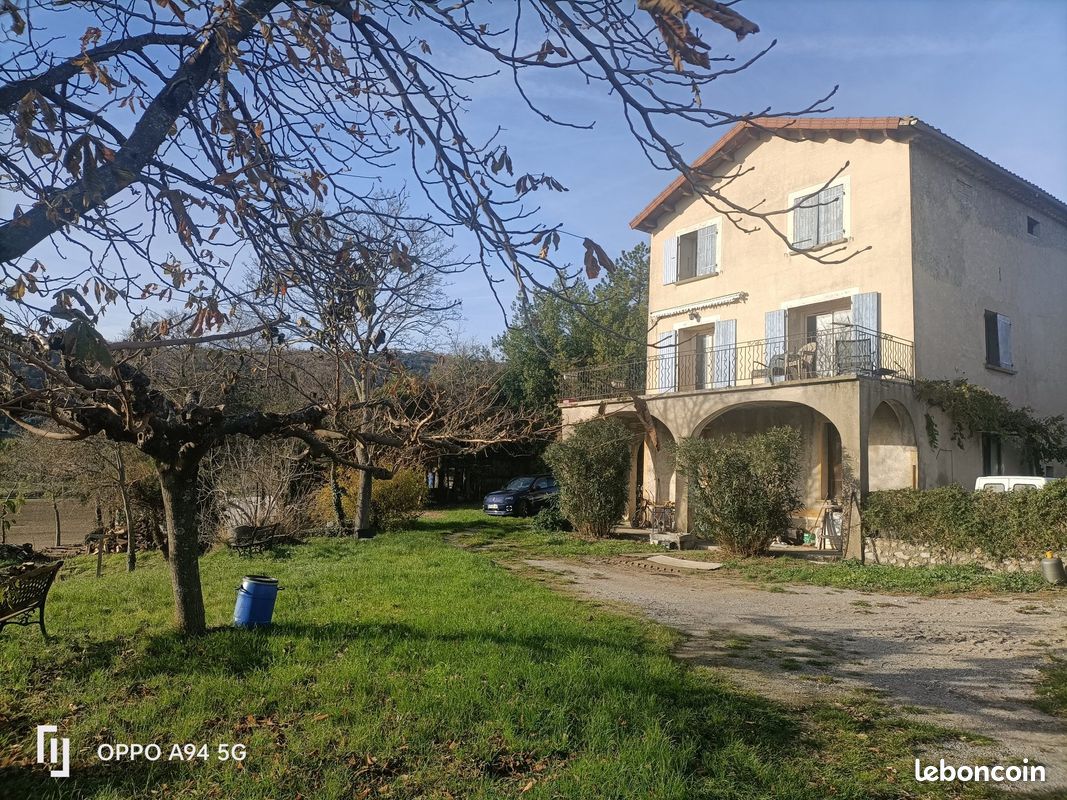 Maison 5 pièces 126 m² · à Chomérac · 126 m² · 250 000 €