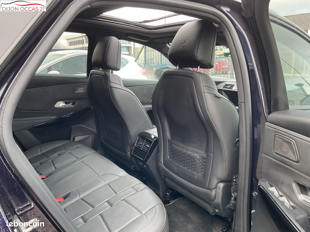 DS DS7 CROSSBACK BlueHDi 180 EAT8 Louvre (image 12)