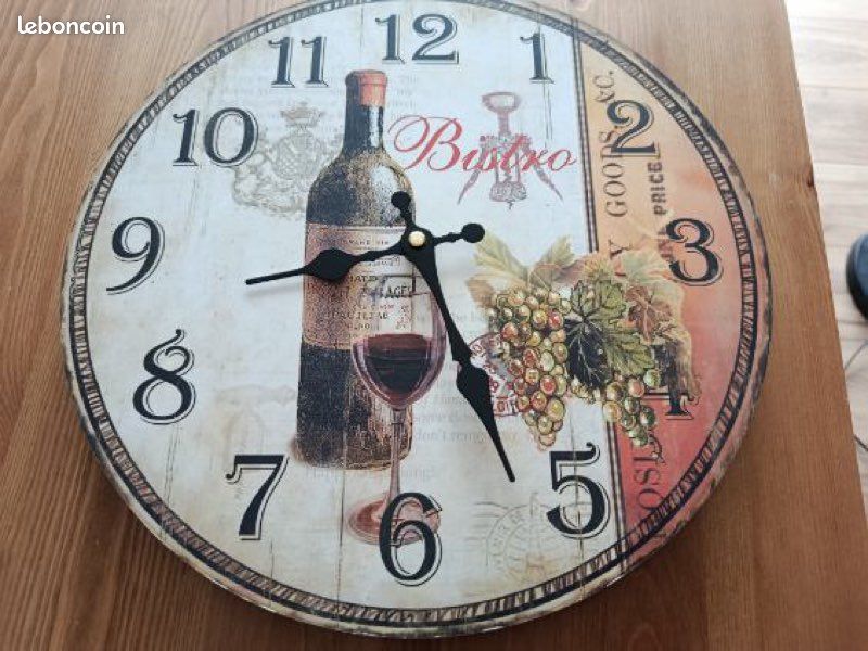 Horloge murale style vintage / Déco "Bistro" vin - Très bon état (image 1)