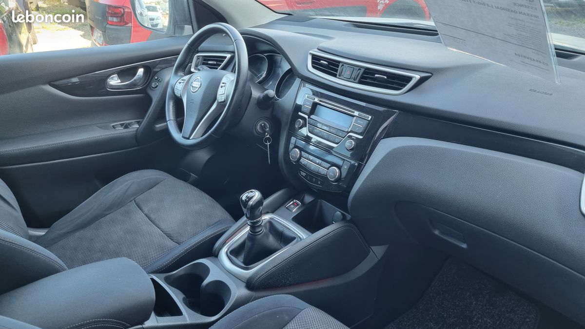Nissan Qashqai 1.2 Dig-T 115ch Acenta (image 5)